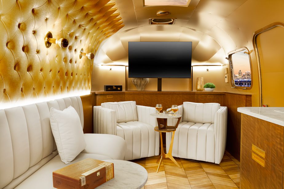 Airstream Lounge